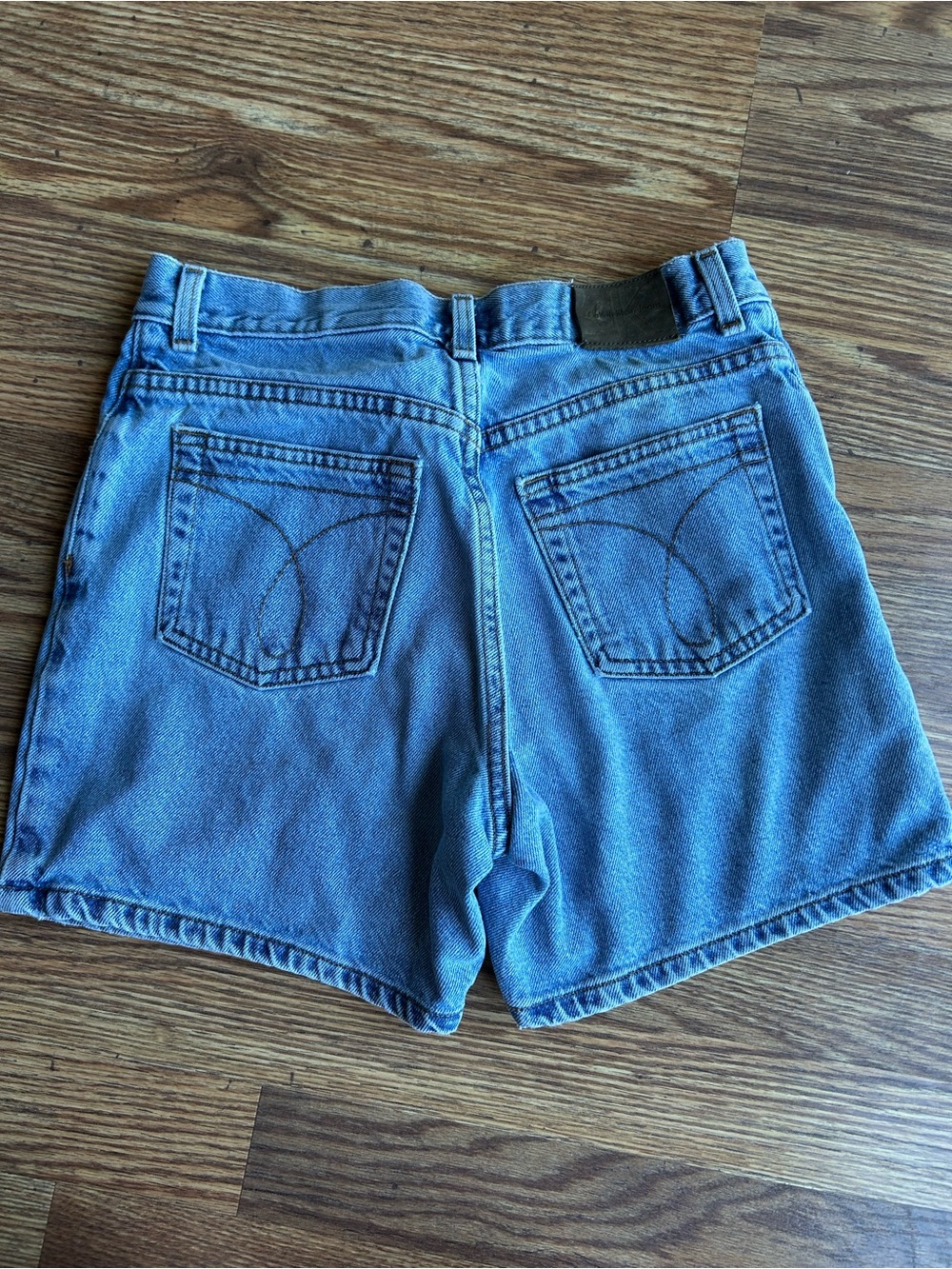 Women’s Vintage Y2K 90s Gap Classic High-Rise Denim Jean Shorts Washed Size 4
